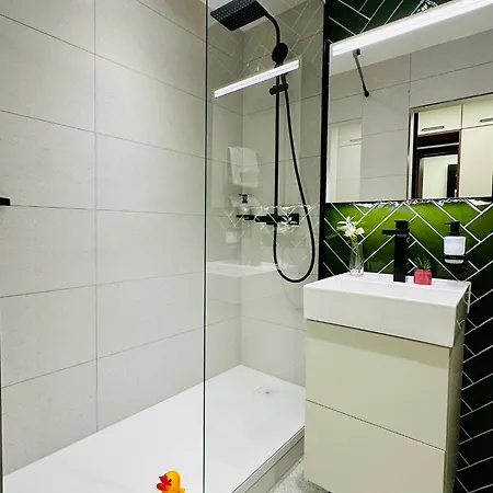 New With Sunny Terrace & Air Condition *