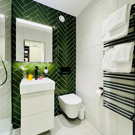 Апартаменти New With Sunny Terrace & Air Condition *