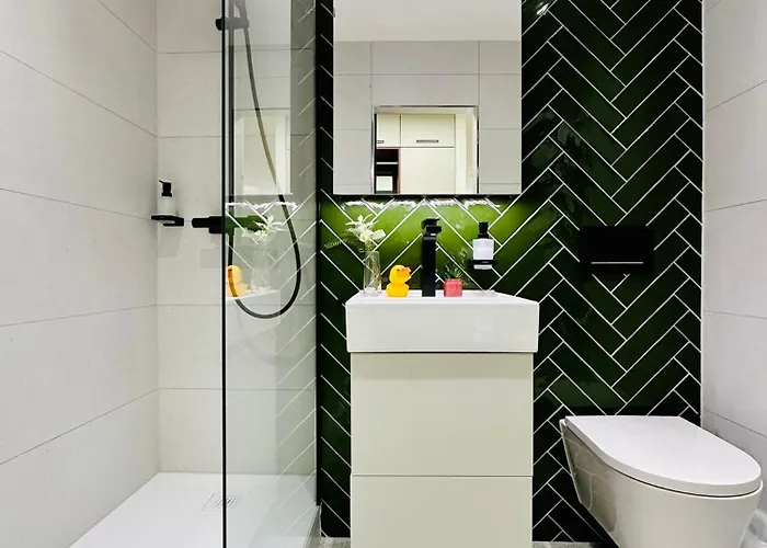 Апартаменти New With Sunny Terrace & Air Condition *