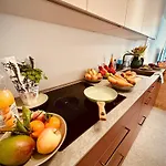 New With Sunny Terrace & Air Condition شقة زيورخ