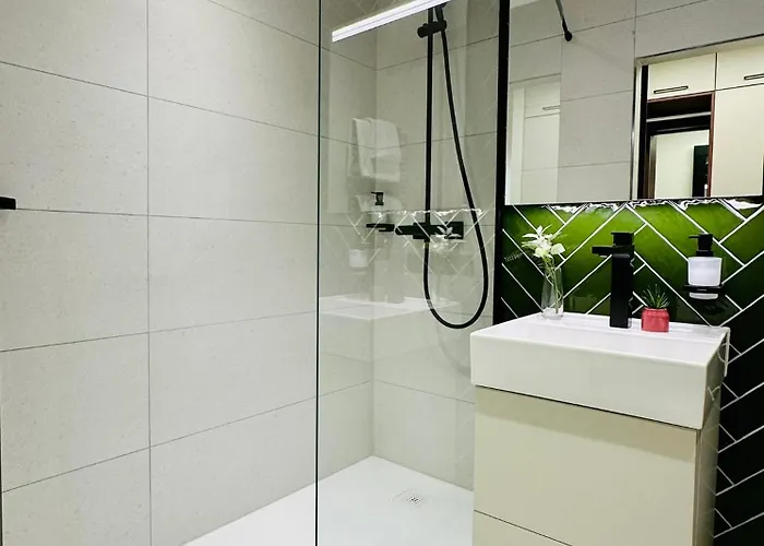 New With Sunny Terrace & Air Condition *