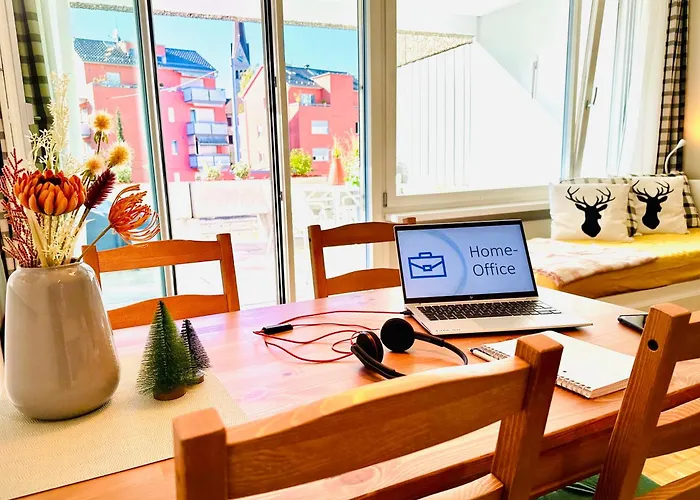 New With Sunny Terrace & Air Condition شقة